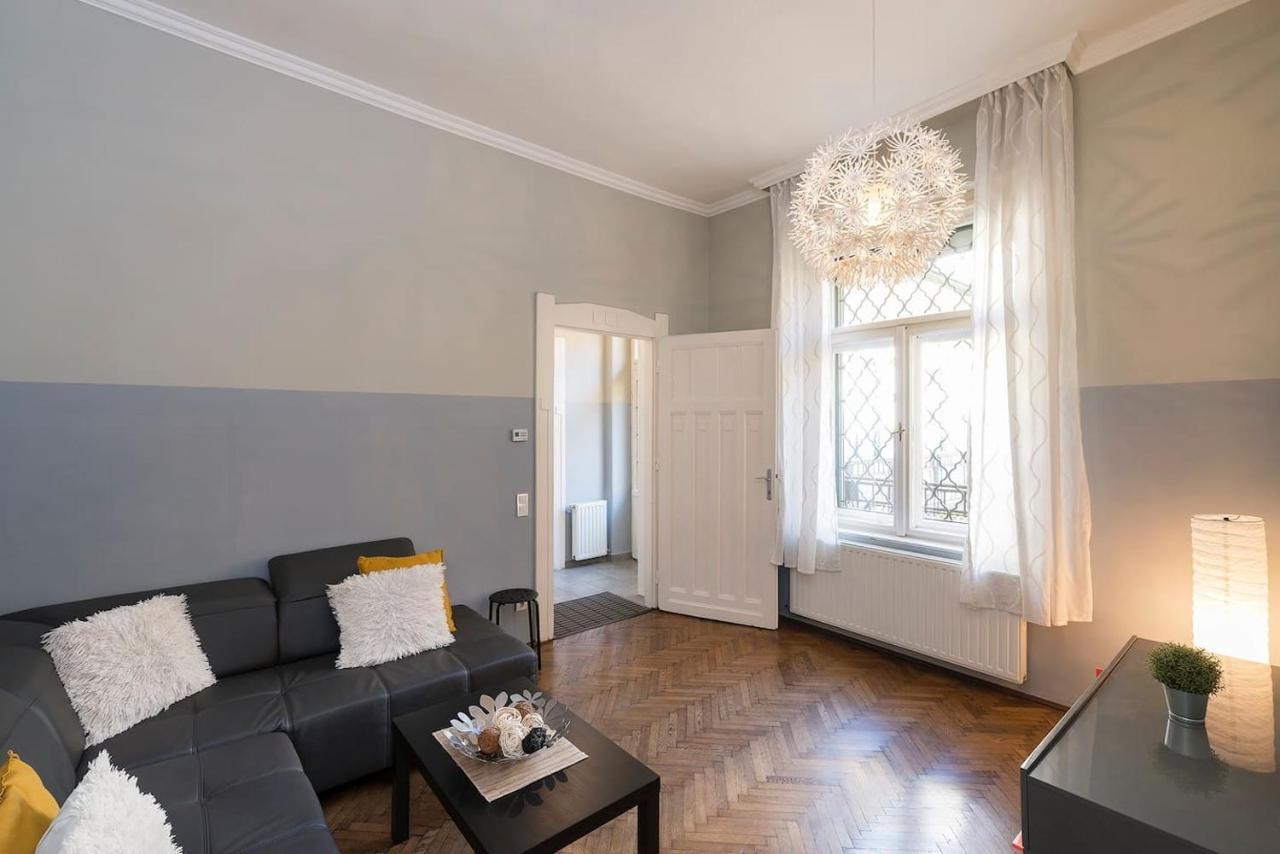 Vaci Street Premier Apartment Budapest Ngoại thất bức ảnh