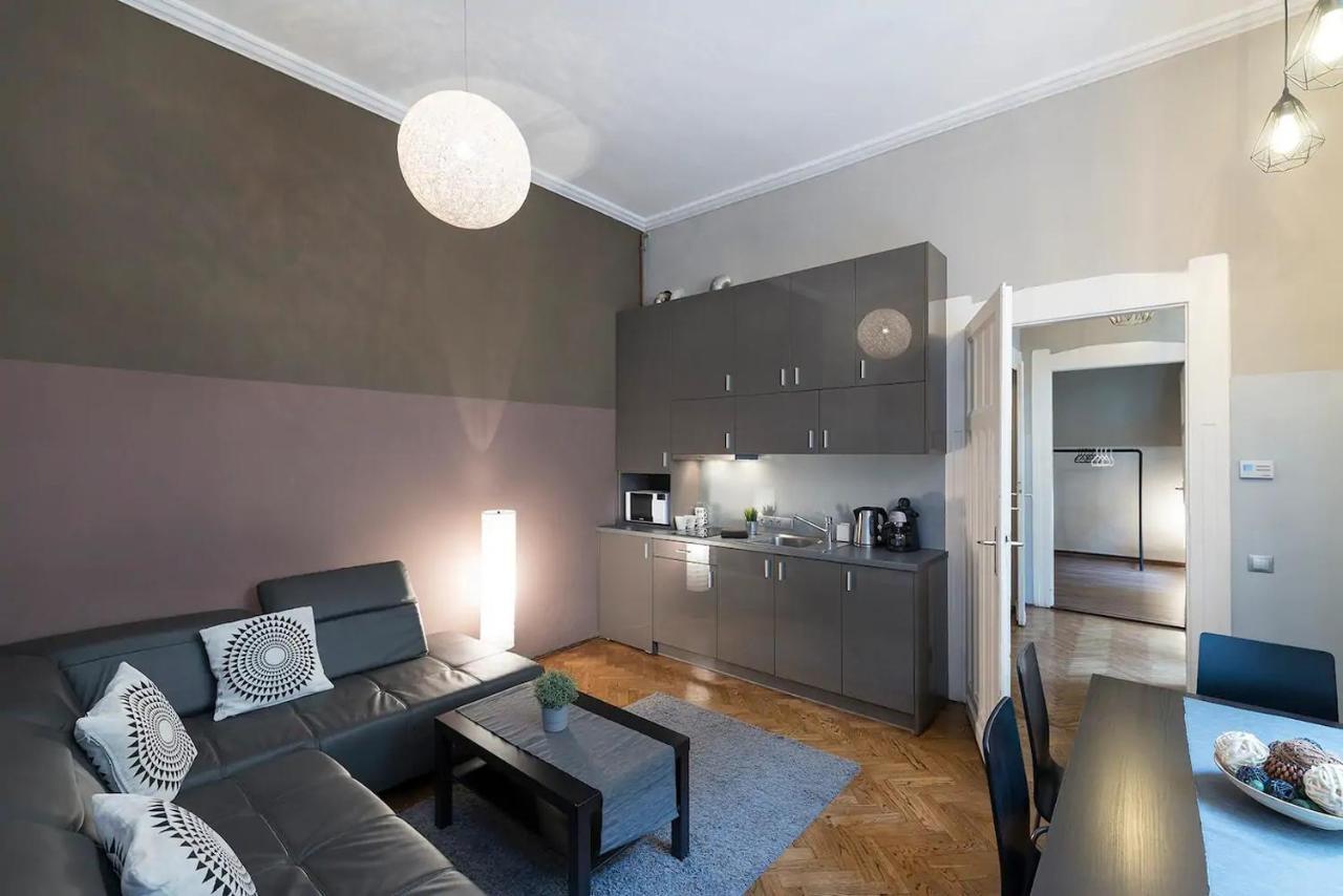Vaci Street Premier Apartment Budapest Ngoại thất bức ảnh
